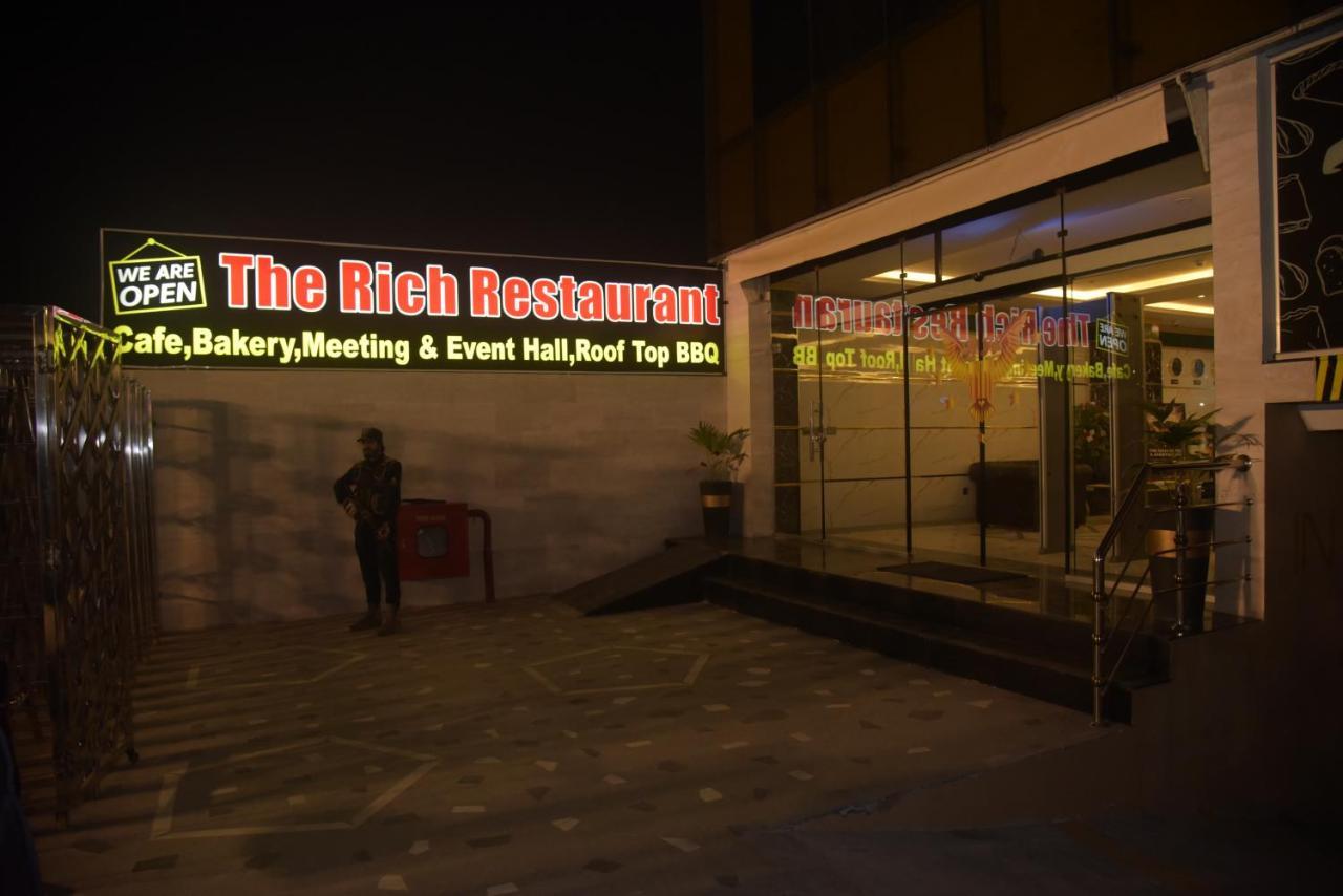 The Rich Hotel & Apartments Lahore Exterior foto